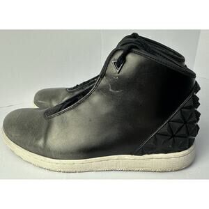 Size 11 - Jordan Instigator Black **Small Marks **